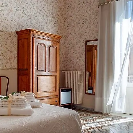 Sul Rosone Bed & Breakfast 4*